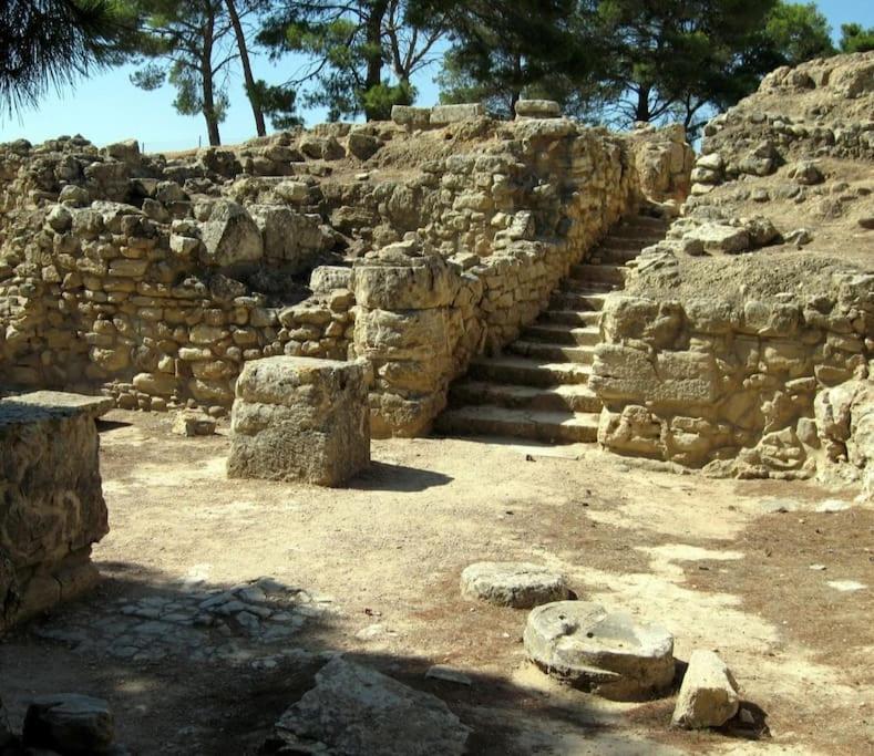 Creta Irini's παραδοσιακά For *